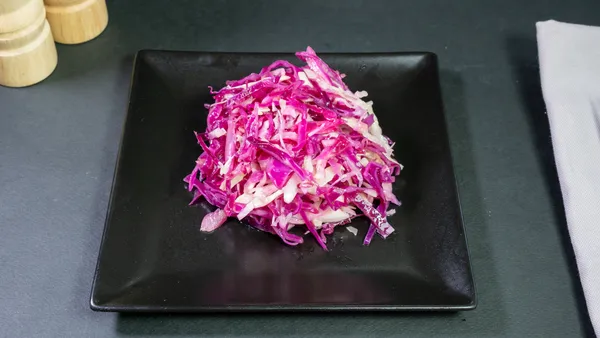 SALATĂ VARZĂ